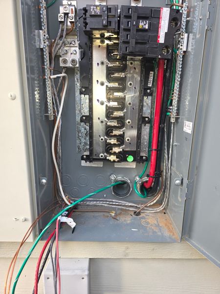 200A main panel interior with new service conductors